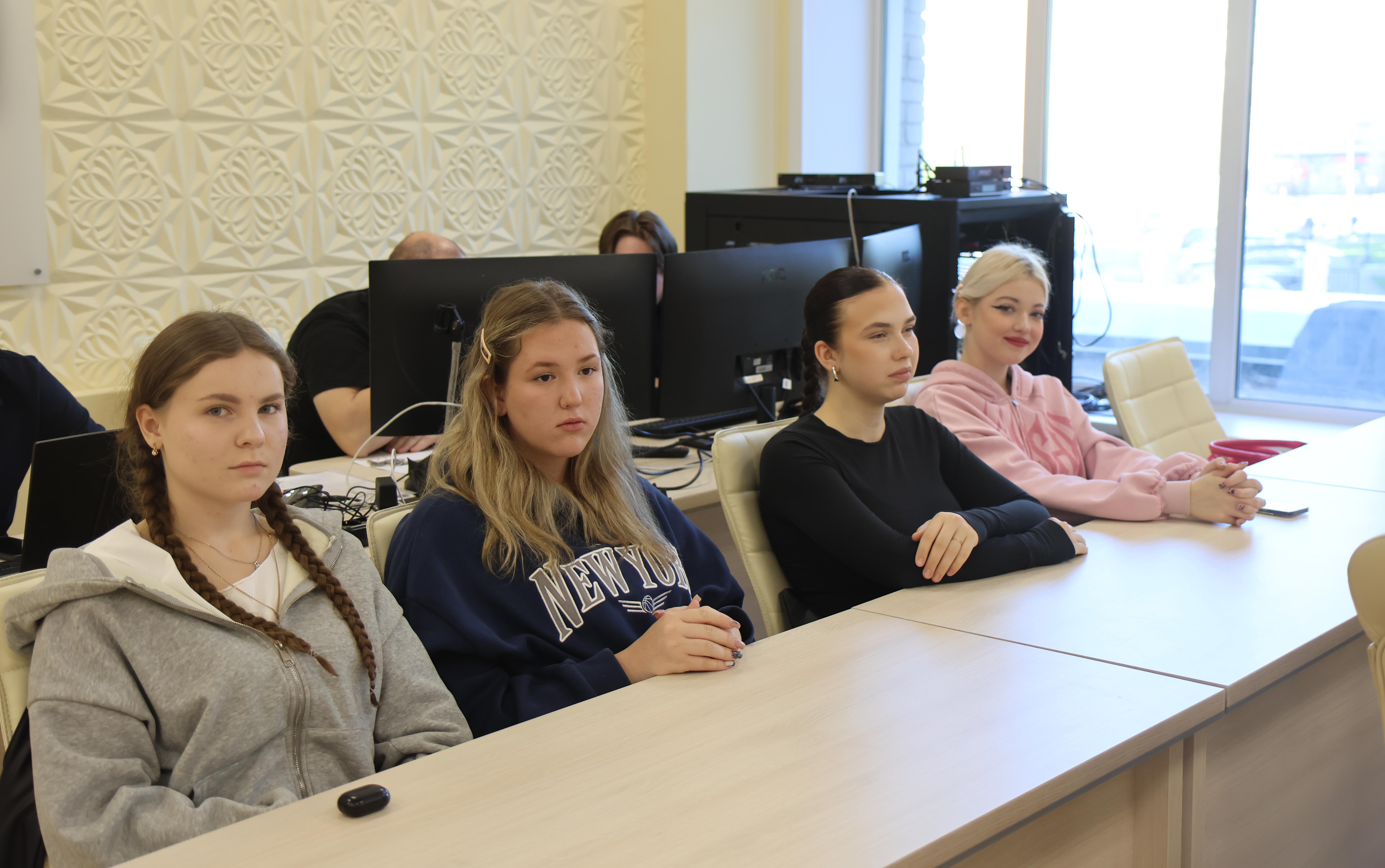 ФОТО к новости: Актуальные вопросы физиологии обсудили на Великановских чтениях в НГПУ 