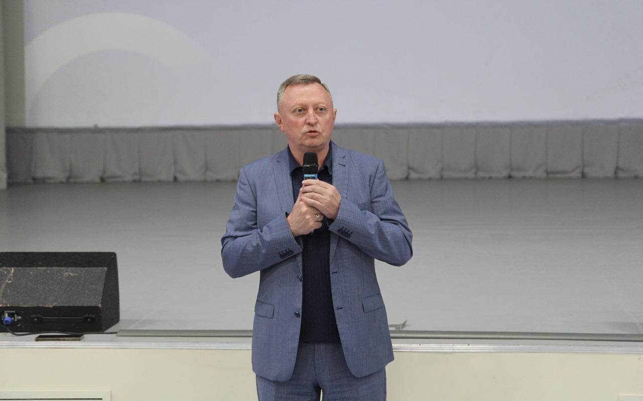 ФОТО к новости: Разговор у открытого микрофона: поступающие в магистратуру НГПУ встретились со своими будущими преподавателями