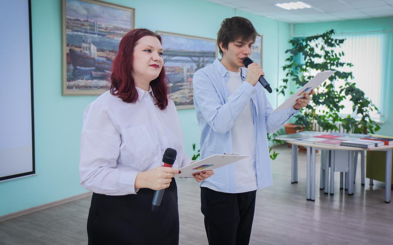 ФОТО к новости: Многонациональная Россия — моя Родина: в Институте детства НГПУ прошёл праздник единства народов
