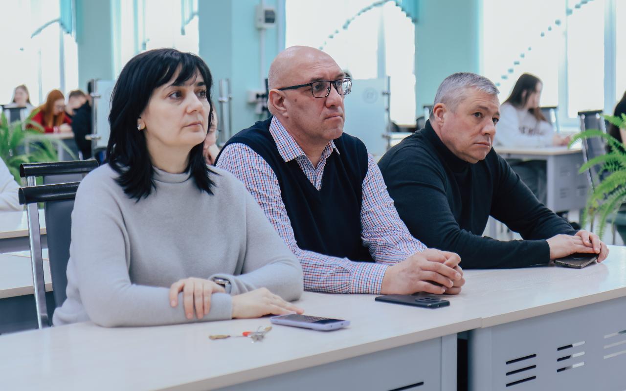 ФОТО к новости: В НГПУ прошла встреча, посвящённая вопросам гражданской обороны и безопасности