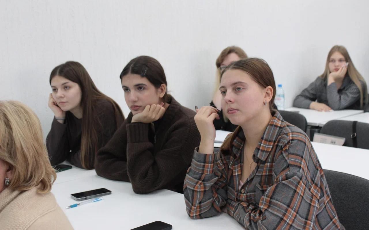 ФОТО к новости: Дневник ПедСибири: учителя химии повышают компетенции