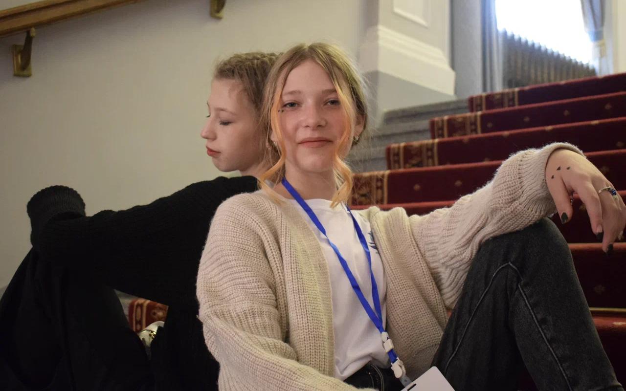 ФОТО к новости: Участники «Университетской смены» посетили Новосибирский театр оперы и балеты