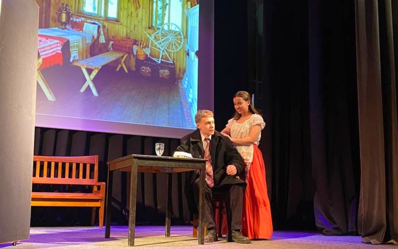 ФОТО к новости: «Ожившие полотна»: студенты ИКиМП НГПУ представили театрализованный дивертисмент в рамках «Ночи музеев»