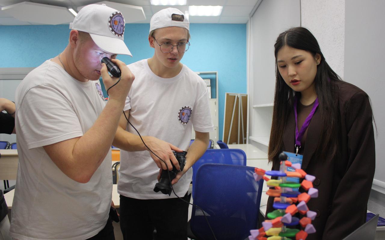 ФОТО к новости: Дневник ПедСибири: медиаполигон НГПУ — организуем научное медиапогружение
