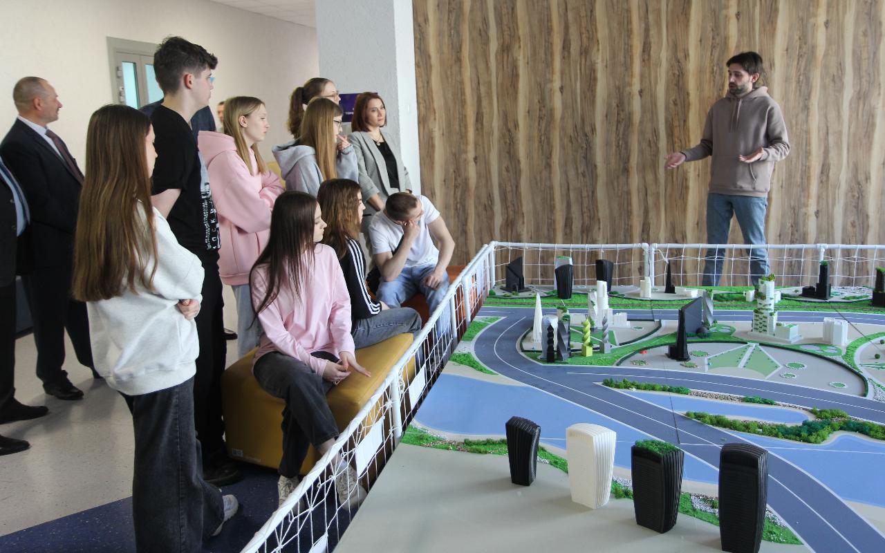 ФОТО к новости: Взаимодействие расширяется: НГПУ и Усть-Таркский район подписали соглашение о сотрудничестве