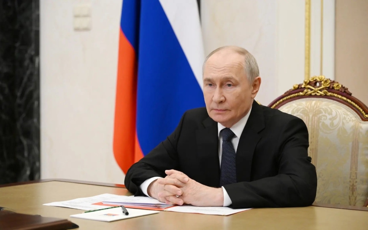 ФОТО к новости: Владимир Путин приветствовал участников Всероссийского форума классных руководителей и Первого форума директоров школ