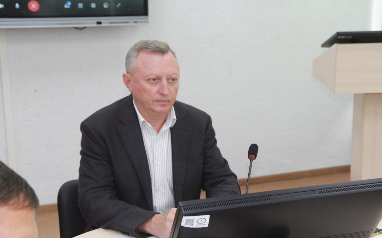 ФОТО к новости: Зачисление студентов на программы бакалавриата и специалитета НГПУ завершено