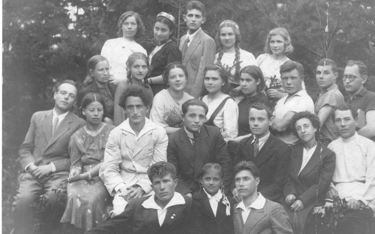 ФОТО к новости: Директор педагогического института в военное время, основатель педагогической династии: в НГПУ бережно хранят память о Викторе Цыбе