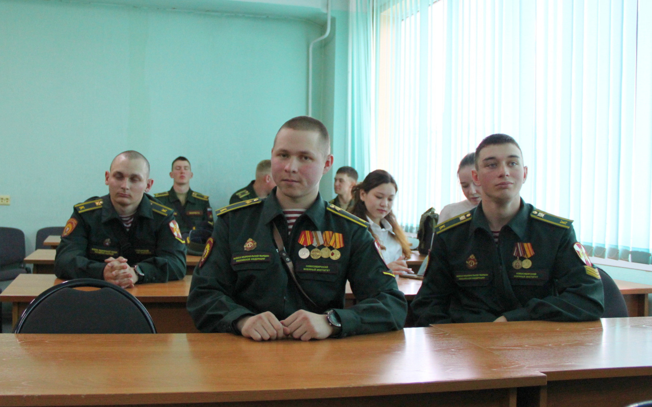 ФОТО к новости: В ИФиМ НГПУ прошел XIII Международный поэтический конкурс «Созвездие культур»