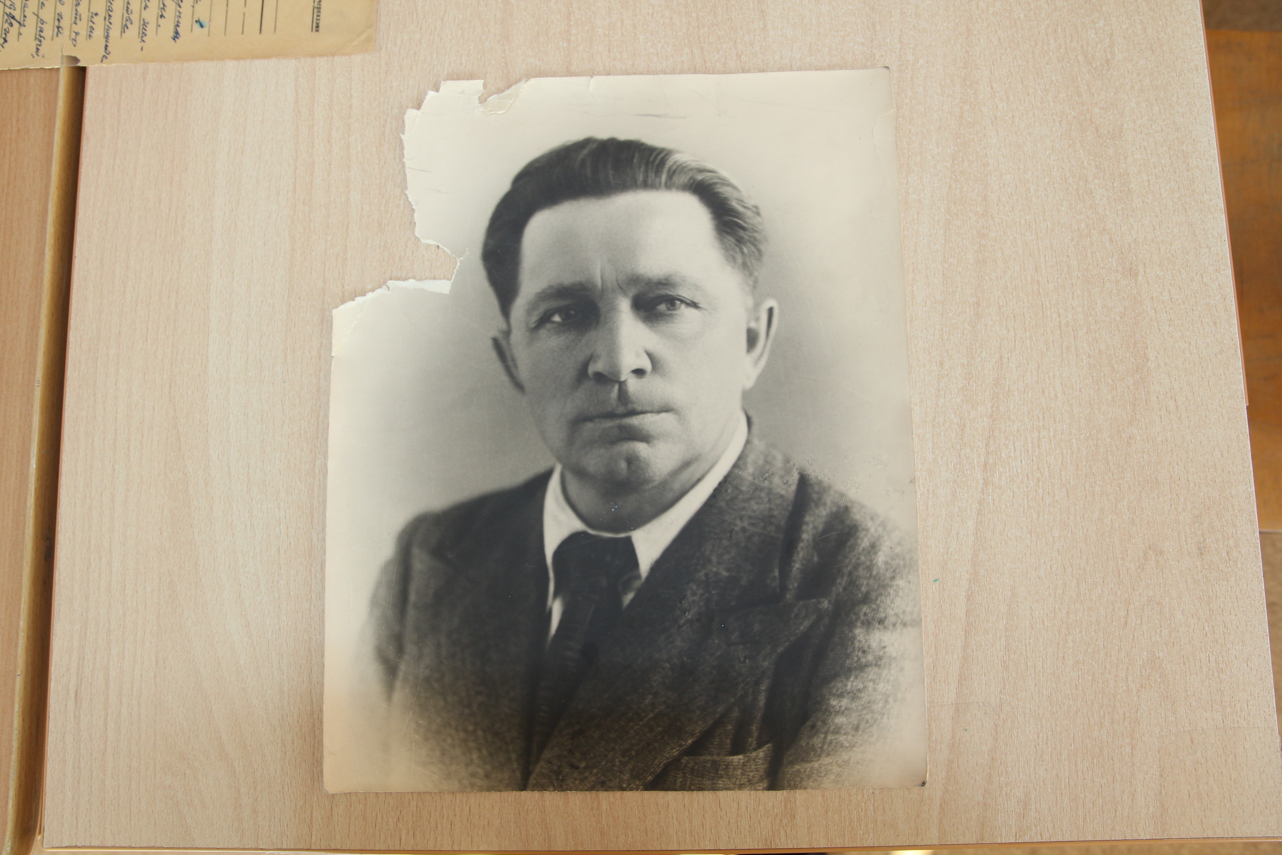 ФОТО к новости: Директор педагогического института в военное время, основатель педагогической династии: в НГПУ бережно хранят память о Викторе Цыбе