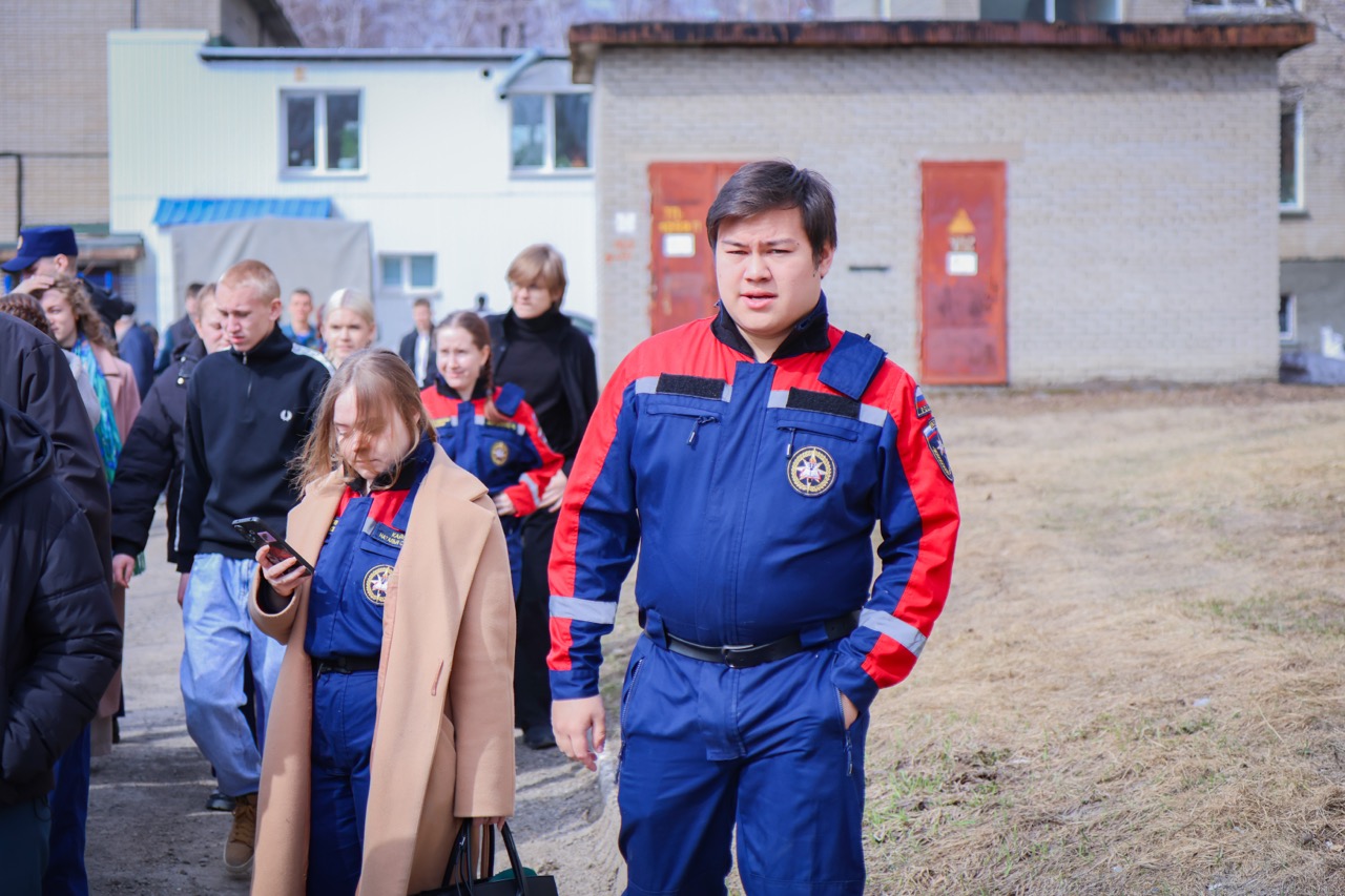 ФОТО к новости: В НГПУ прошла учебная тренировка по действиям при чрезвычайных ситуациях