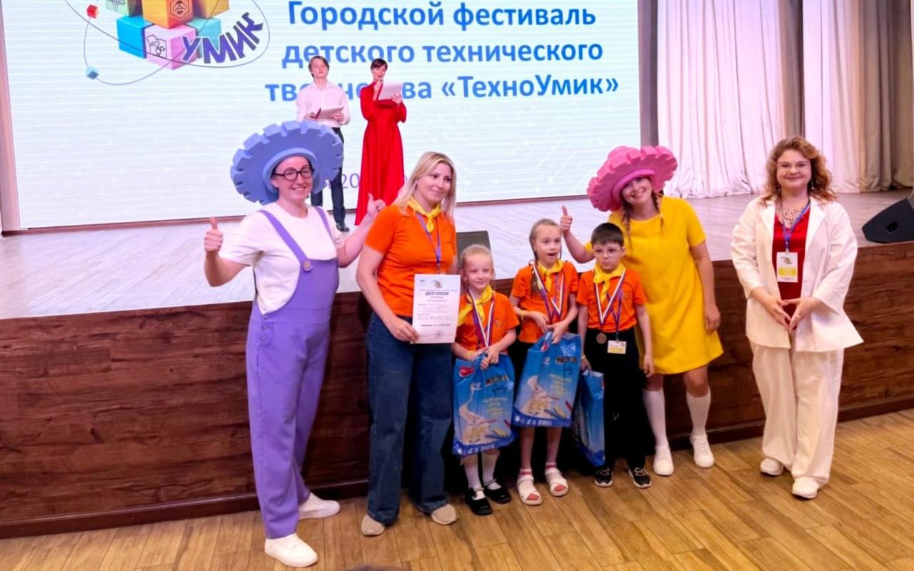 ФОТО к новости: Технопарки НГПУ поддержали юных участников фестиваля «ТехноУмик»