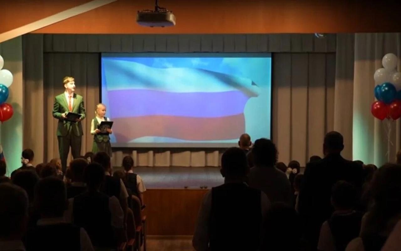 Студенты НГПУ приняли участие в открытии «Семейного фестиваля счастья»