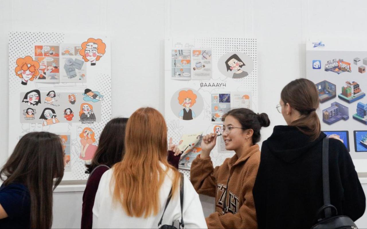 ФОТО к новости: Дневник ПедСибири: в НГХМ открылась выставка выпускных работ студентов Института искусств НГПУ