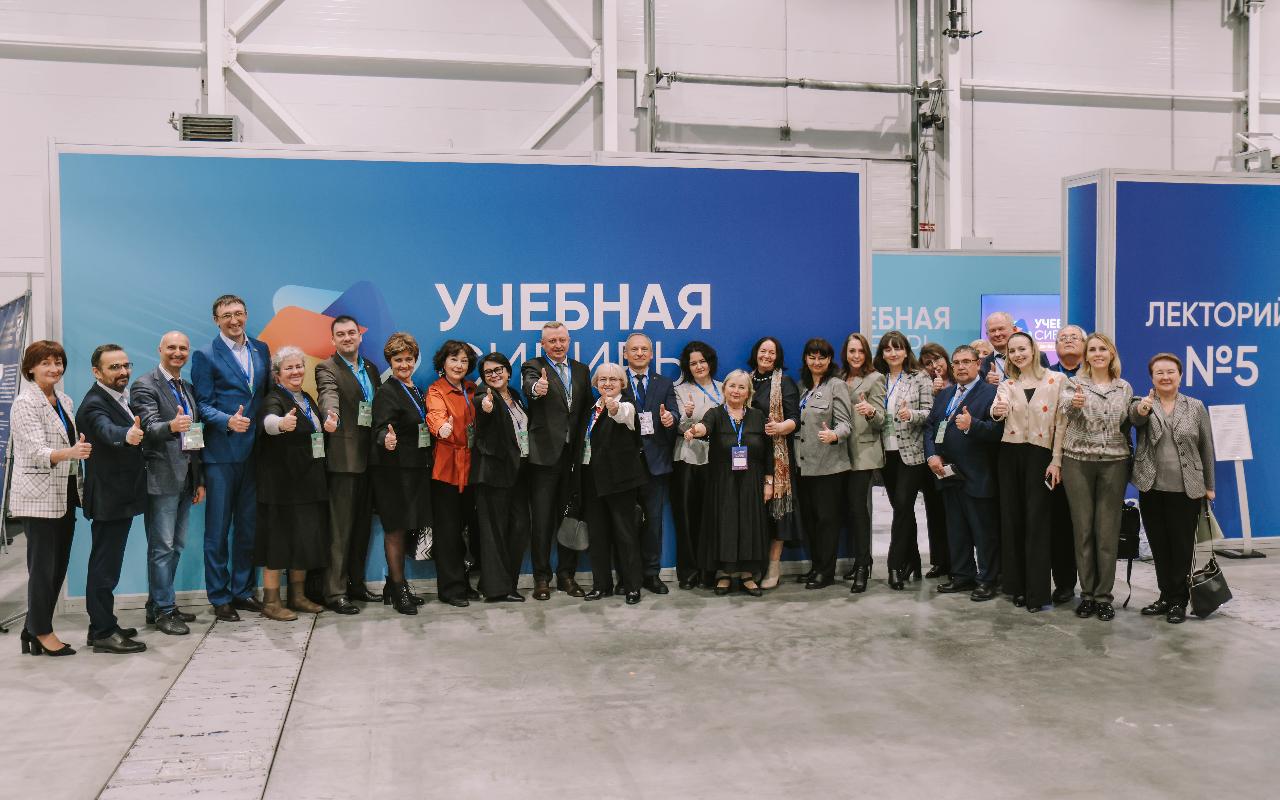 ФОТО к новости: Дневник Учсиба–2024: преподаватели НГПУ рассказали о своих педагогических научных разработках