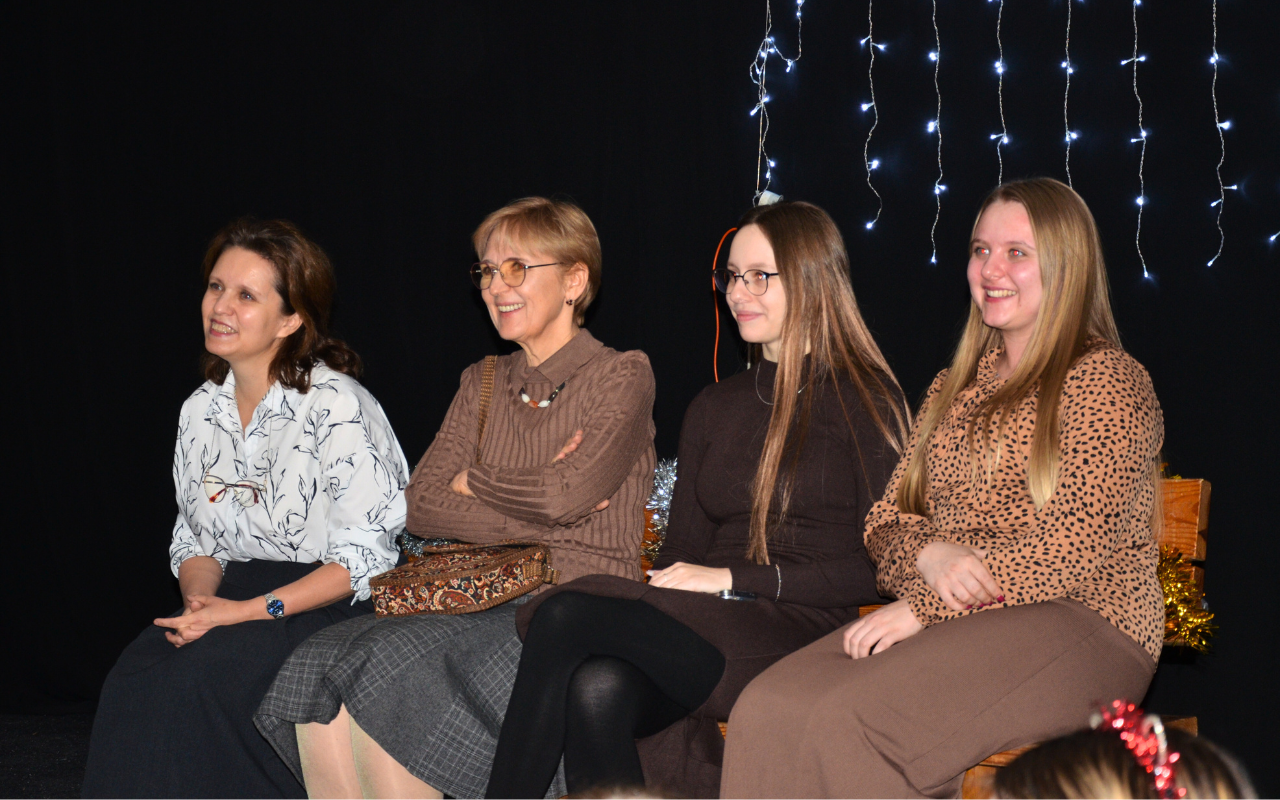 ФОТО к новости: В НГПУ прошёл фестиваль «Говорят под Новый год...»