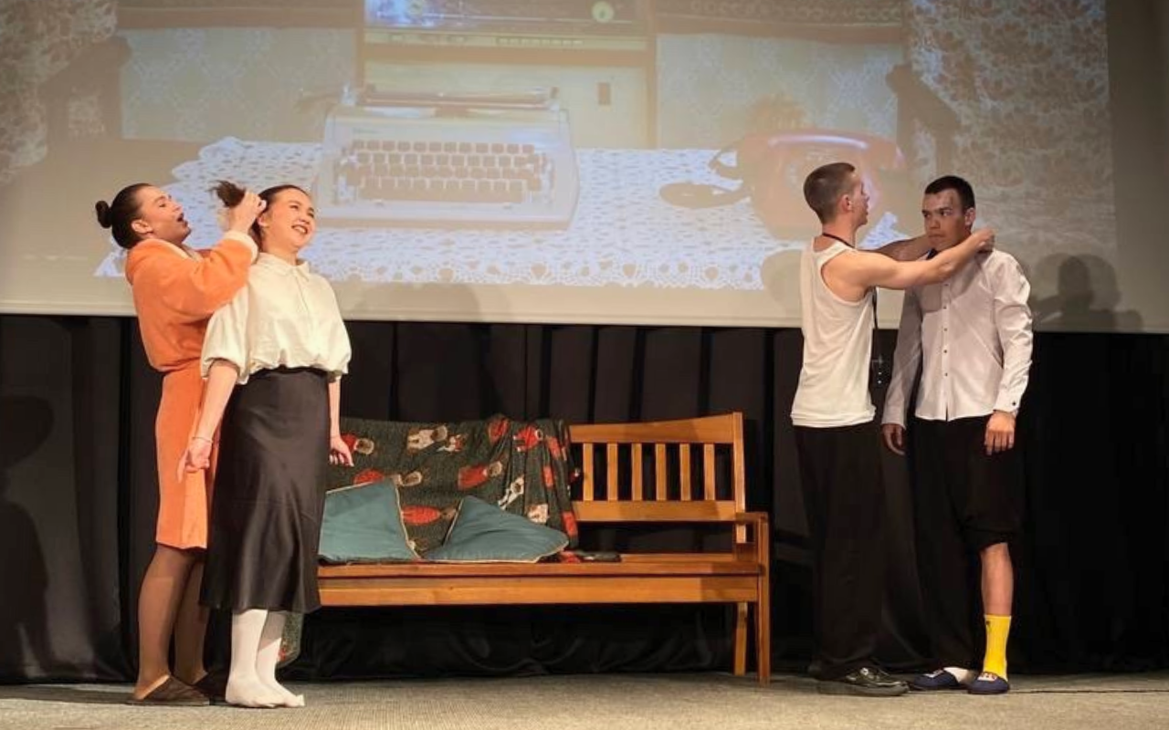 ФОТО к новости: «Ожившие полотна»: студенты ИКиМП НГПУ представили театрализованный дивертисмент в рамках «Ночи музеев»