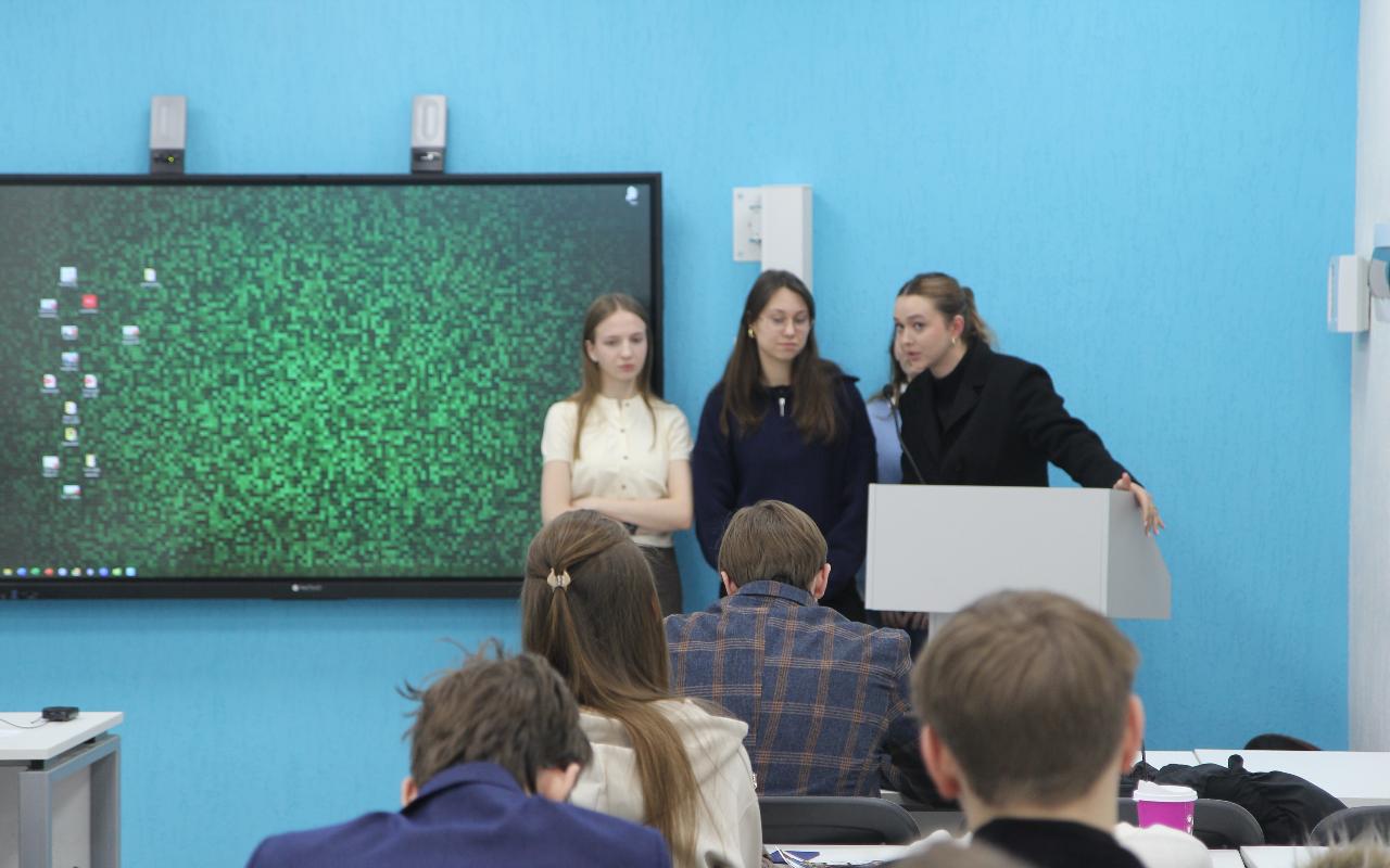 ФОТО к новости: Мультимедийный экзамен: студенты-журналисты представили свои творческие проекты медиаэкспертам