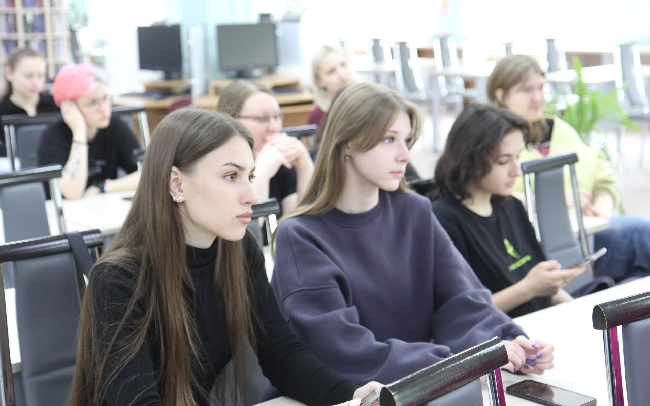 ФОТО к новости: Педагогический дневник: как родителям и учителям услышать друг друга?