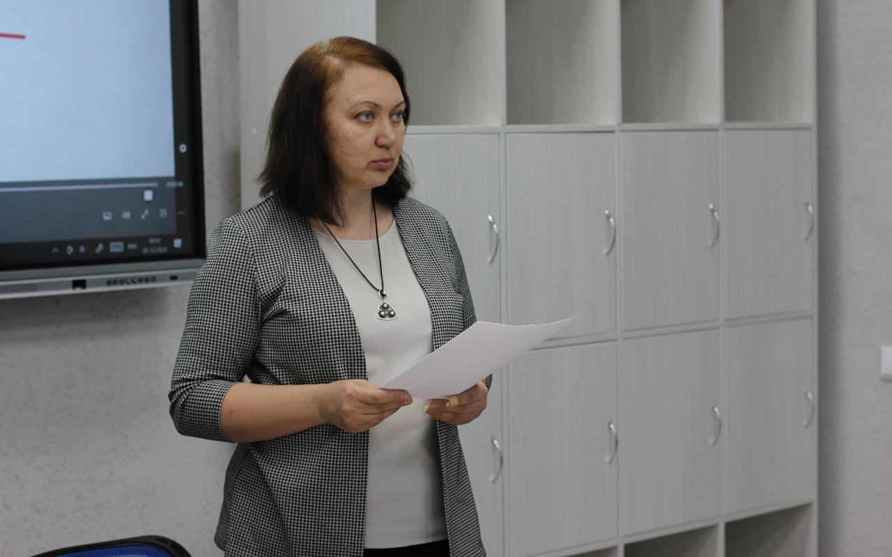 ФОТО к новости: НГПУ принял финалистов Всероссийского чемпионата сочинений «Своими словами»