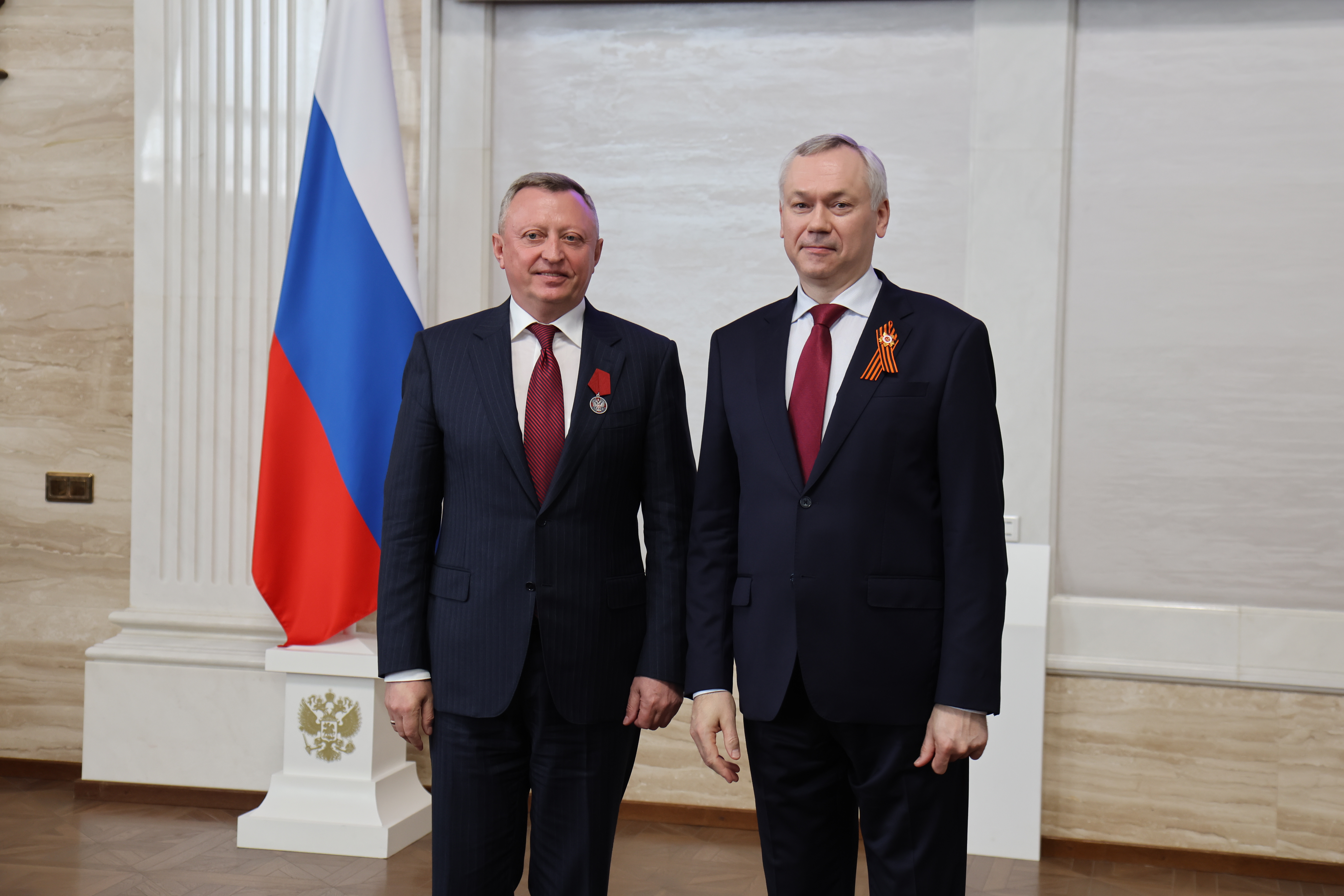 ФОТО к новости: И. о. ректора НГПУ Сергей Александрович Нелюбов награждён медалью Ордена «За заслуги перед Отечеством» II степени 