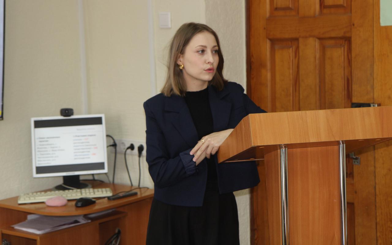 ФОТО к новости: Цифровые технологии и воспитательный процесс: в НГПУ обсудили, как их соединить