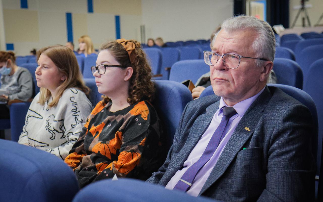 ФОТО к новости: Сергей Александрович Нелюбов избран ректором НГПУ