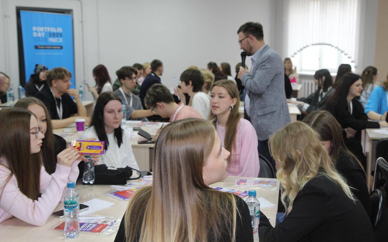 ФОТО к новости: Шесть шагов к успеху: студенты НГПУ потренировались в запуске собственных стартапов