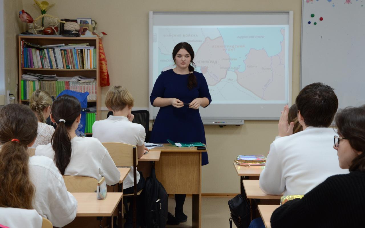 Мероприятия по патриотическому воспитанию: студенты ИИГСО НГПУ проводят занятия для новосибирских школьников