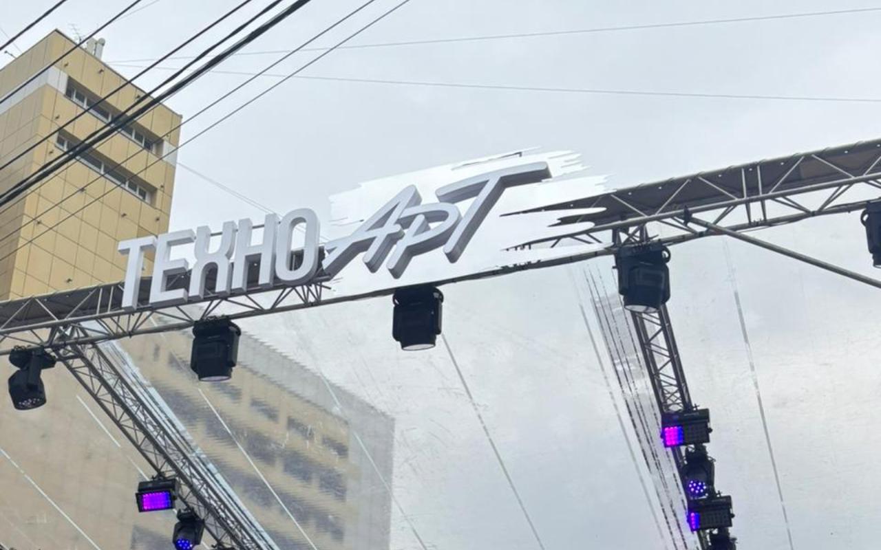 ФОТО к новости: «Память детства» с непростой пунктуацией: преподаватель НГПУ стала ведущей «Демодиктанта» в Новосибирске