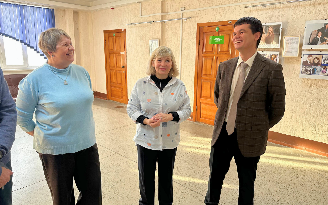 ФОТО к новости: В НГПУ открылась фотовыставка Павла Мирошникова «Династии»