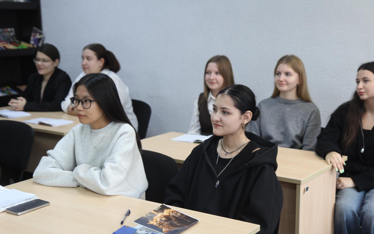 ФОТО к новости: НГПУ готовится развивать контакты с вузами Мексики