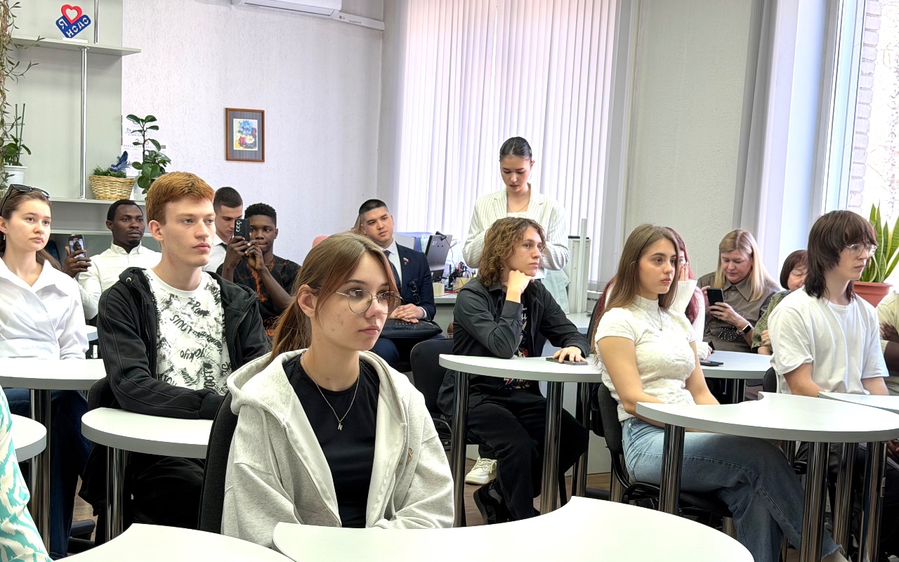 ФОТО к новости: В НГПУ прошла открытая лекция «Африка без мифов»