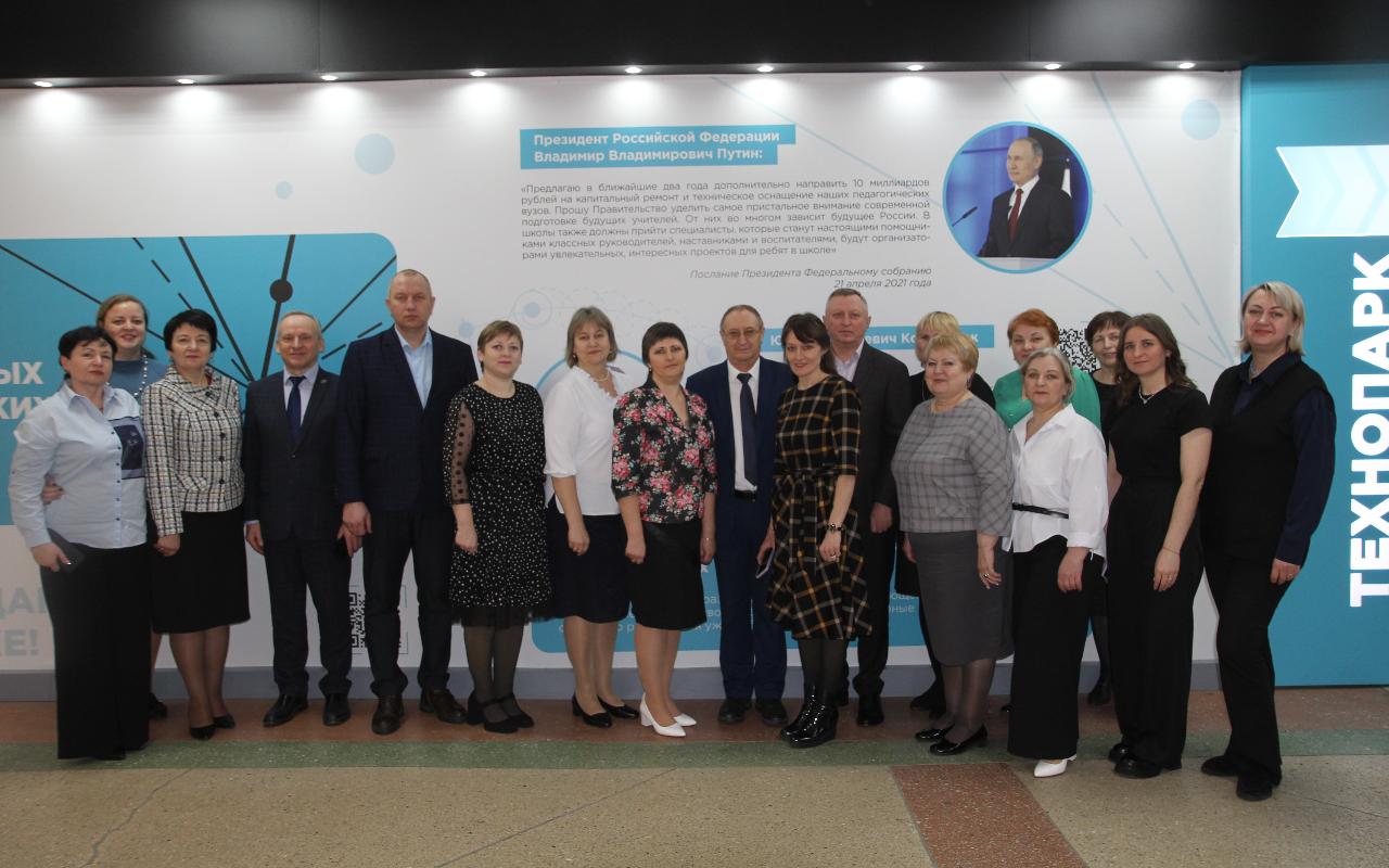 ФОТО к новости: И.о. ректора НГПУ Сергей Александрович Нелюбов: «Наша задача – формировать мотивацию у школьников к выбору профессии учителя»