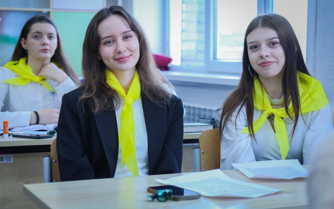 ФОТО к новости: Наставничество, которое приносит результаты: работы учёных НГПУ отмечены на всероссийском конкурсе