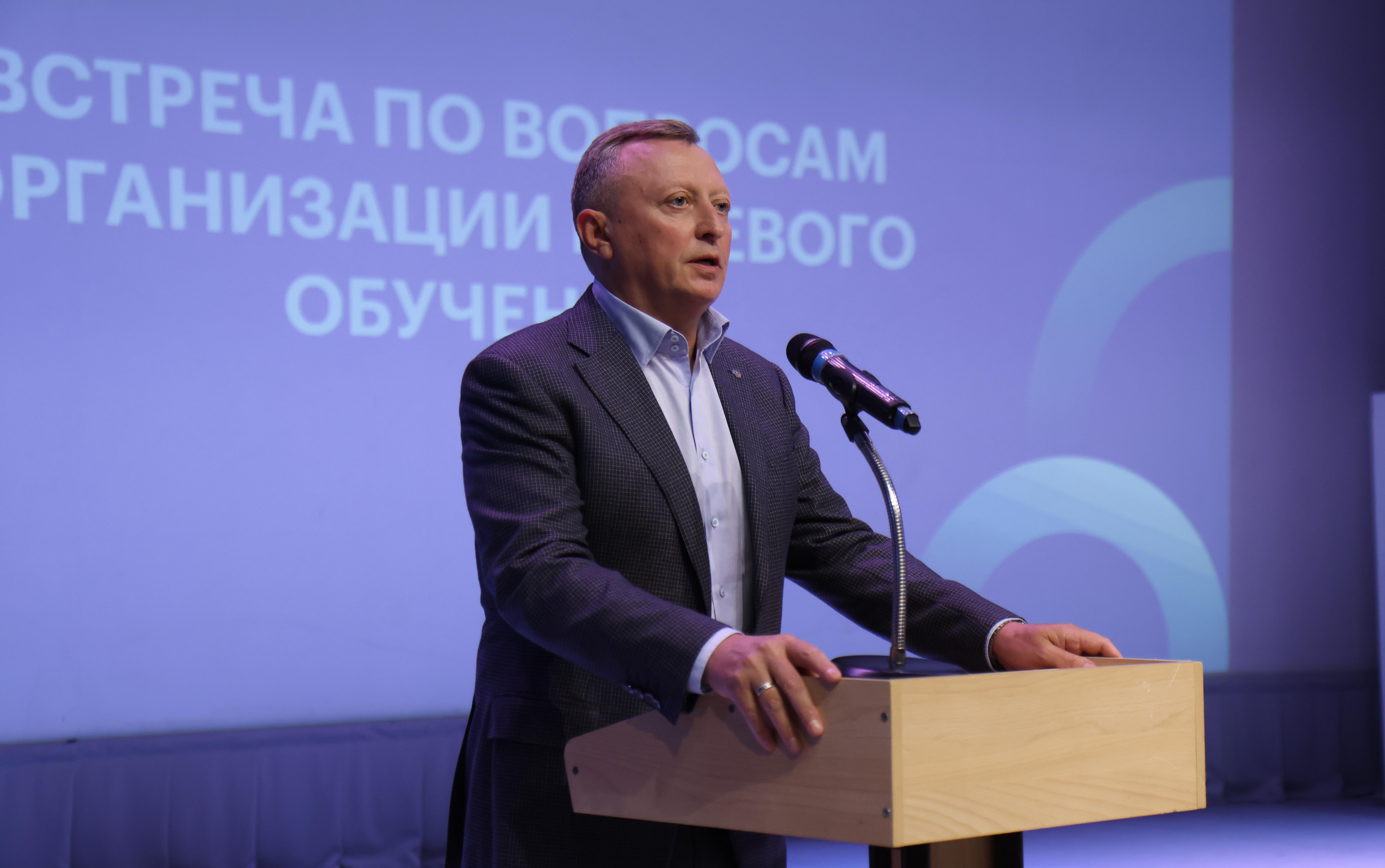 ФОТО к новости: В НГПУ прошла стратегическая встреча по развитию целевого обучения: рост на 30%, новые форматы взаимодействия со школами и работодателями