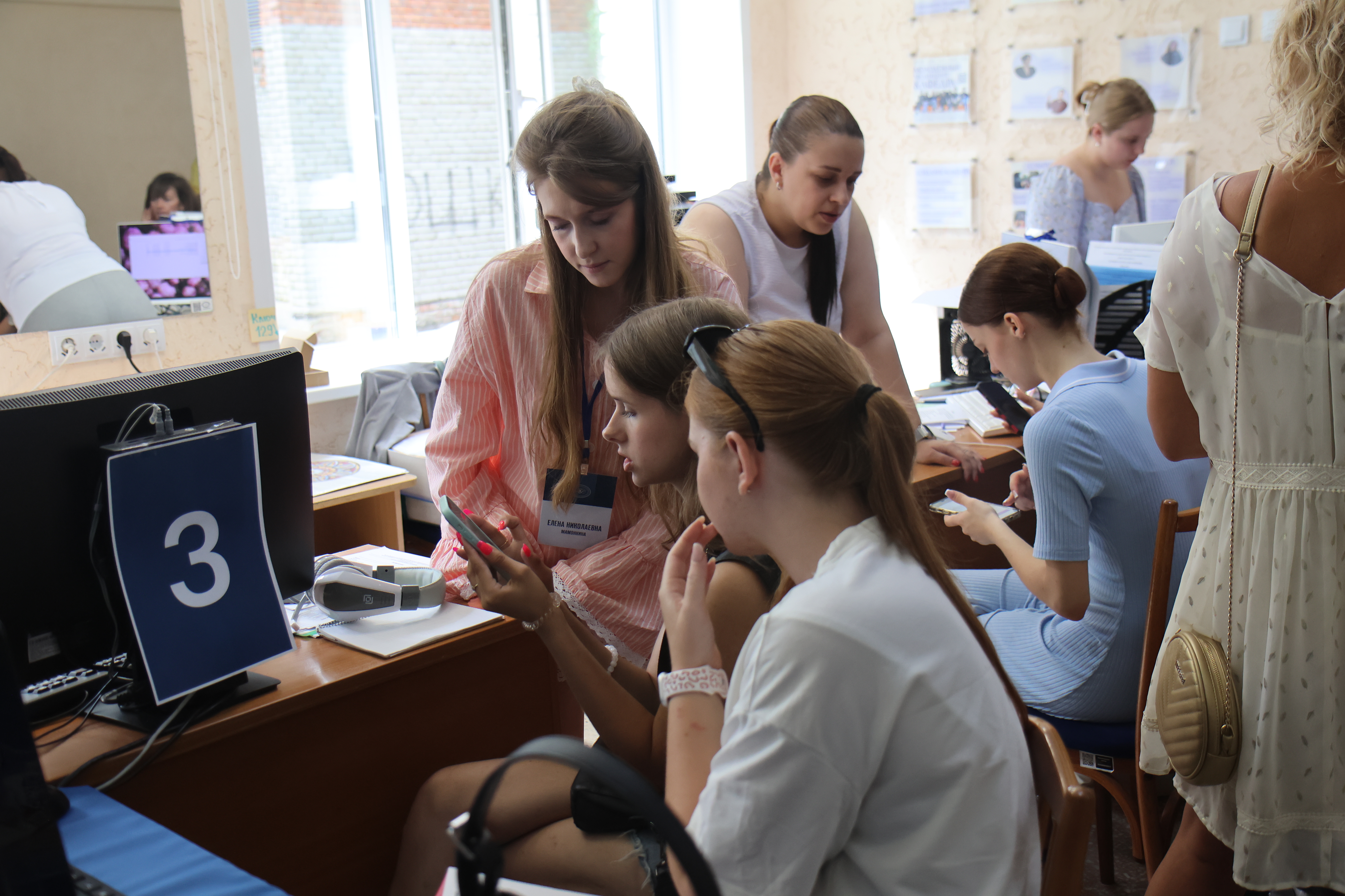 ФОТО к новости: Ректор НГПУ Сергей Нелюбов: число желающих учиться на целевом в педвузе растет 