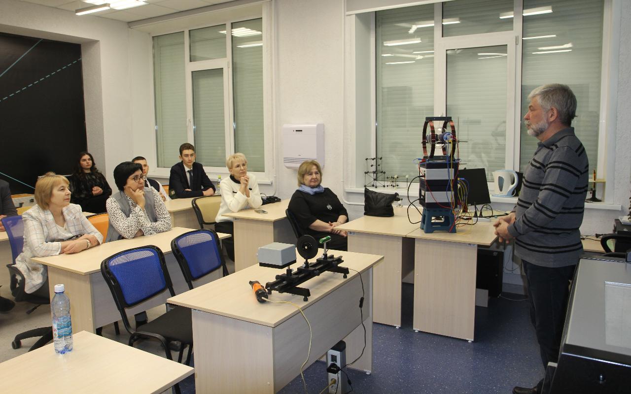 ФОТО к новости: НГПУ и Северный район: взаимодействие укрепляется