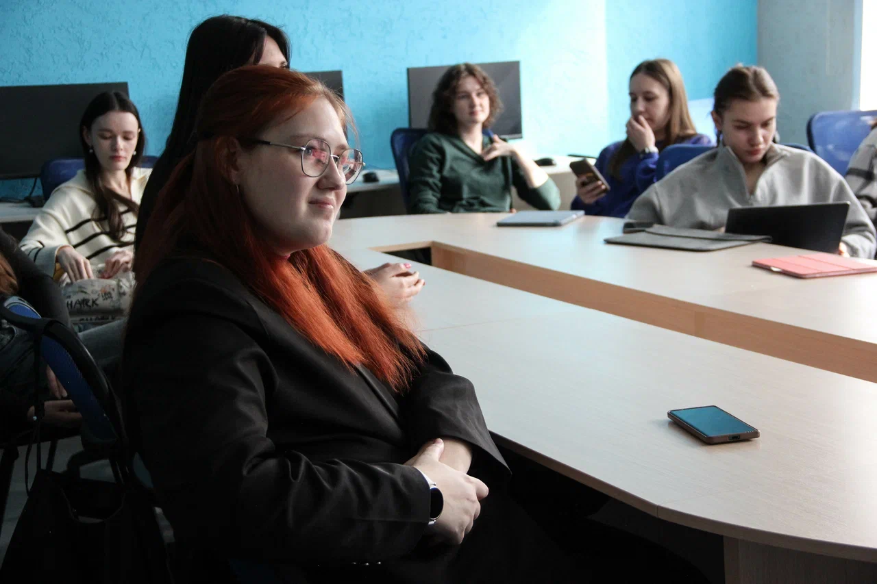 ФОТО к новости: Люди и эмоции: студенты НГПУ провели психологические эксперименты с использованием современных технологий