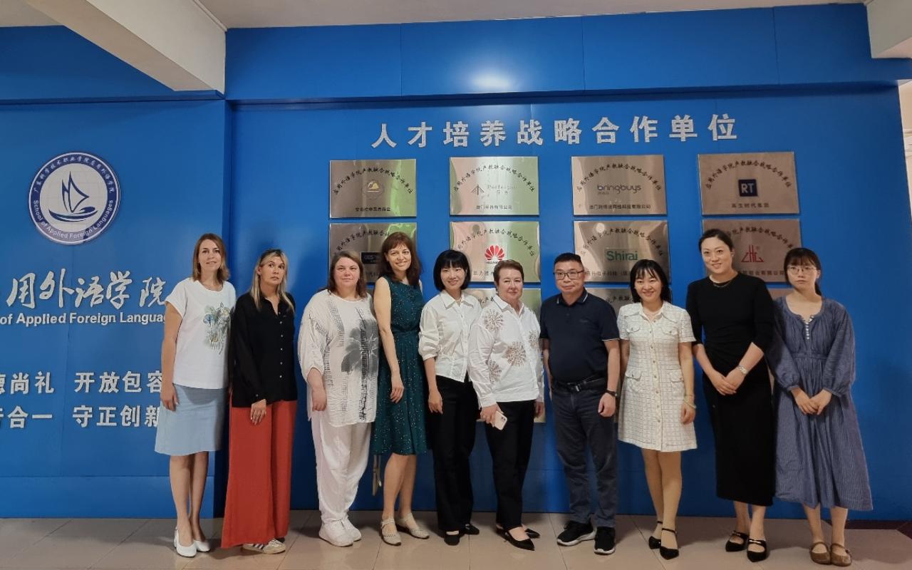 ФОТО к новости: НГПУ развивает сетевое сотрудничество с вузами Китая