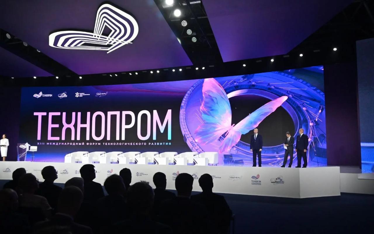 ФОТО к новости: Ректор НГПУ Сергей Нелюбов: «Развитие науки в НГПУ должно ориентироваться на потребности региона и России в целом»