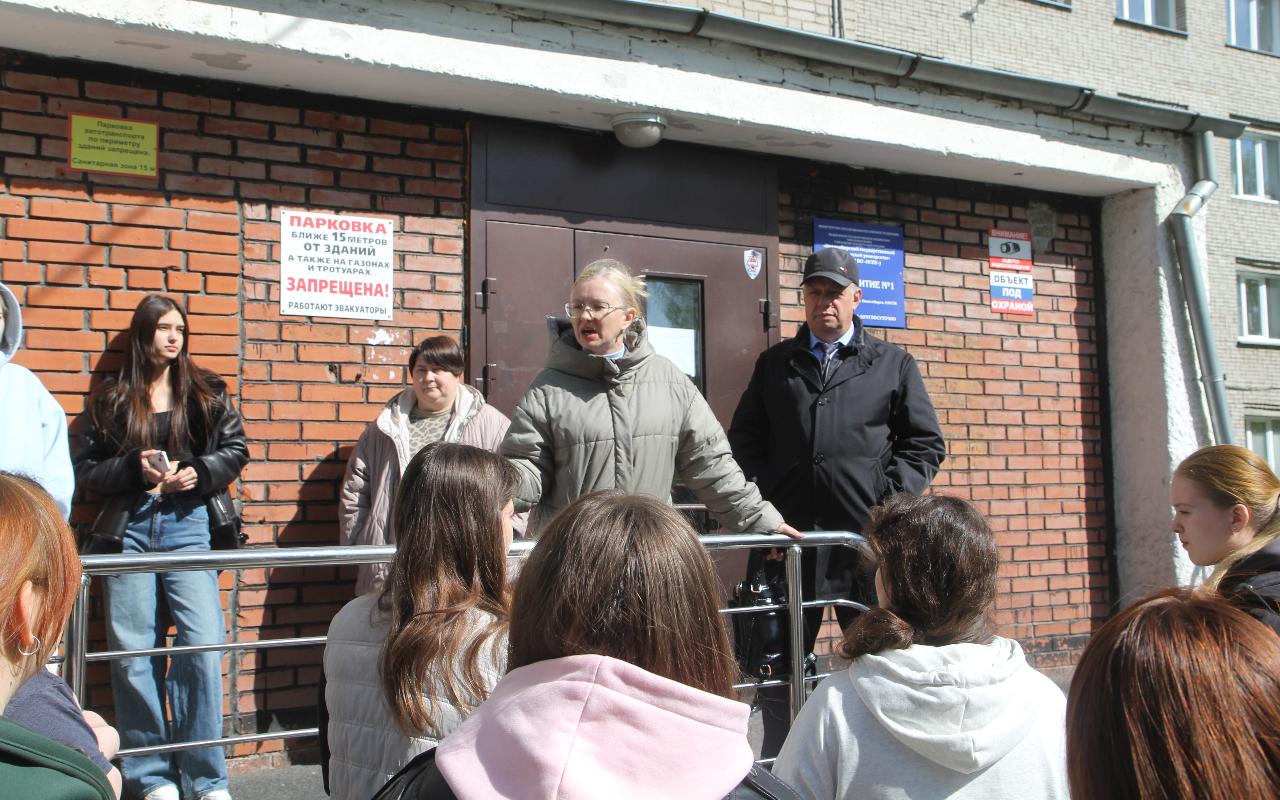 ФОТО к новости: Тренировки прошли успешно: в НГПУ проверили готовность общежитий к пожарной тревоге