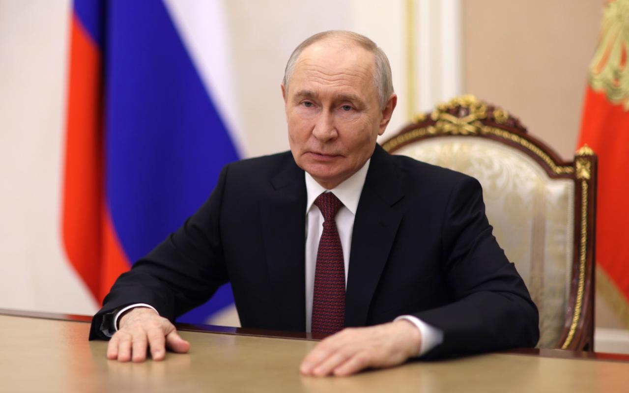 ФОТО к новости: Обращение Президента России Владимира Путина к выпускникам школ