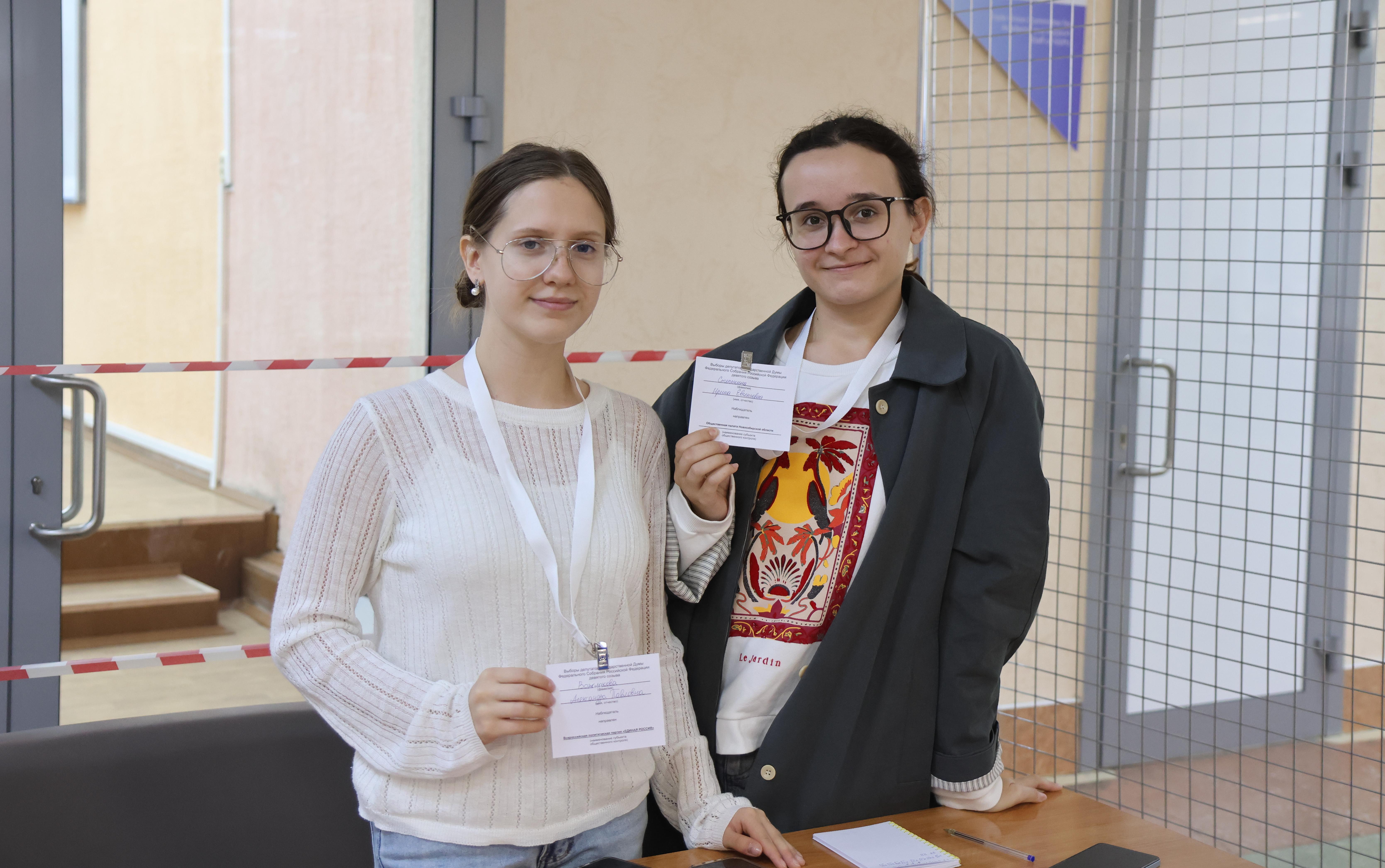 ФОТО к новости: Ректор НГПУ Сергей Александрович Нелюбов проголосовал через систему ДЭГ