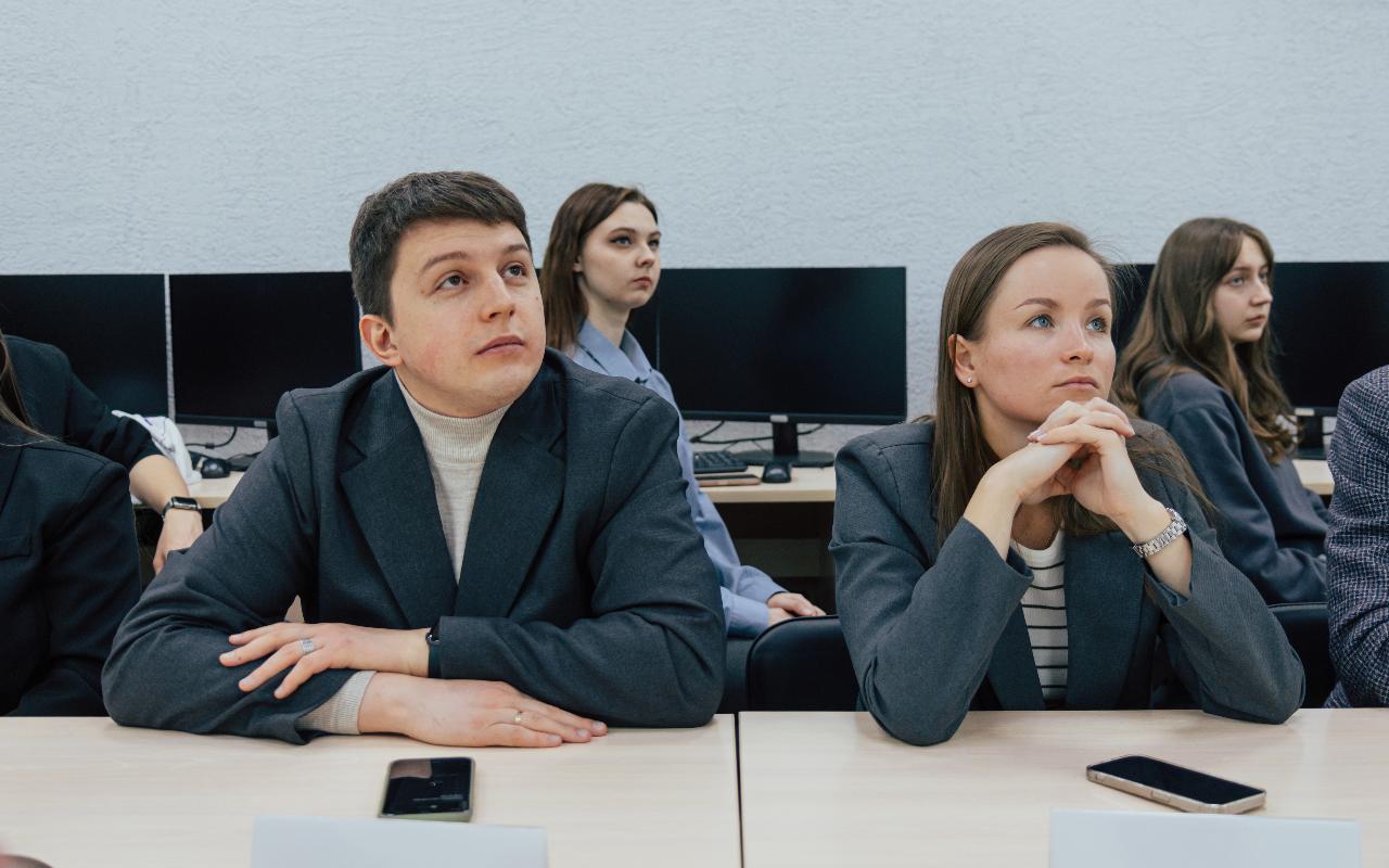 ФОТО к новости: В НГПУ обсудили развитие студенческого профсоюзного движения в Сибирском федеральном округе