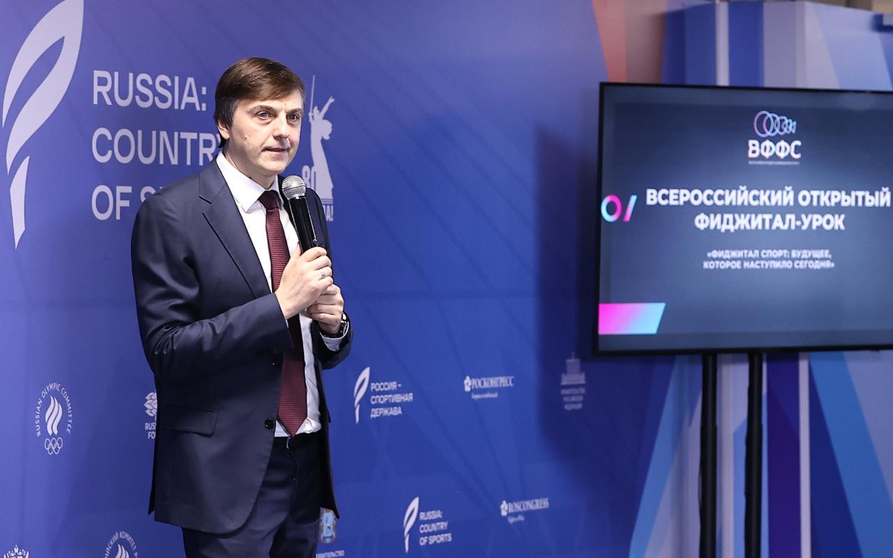 ФОТО к новости: Министр просвещения РФ Сергей Кравцов: в рамках приемной кампании 2026 года особое внимание будет уделено целевому обучению