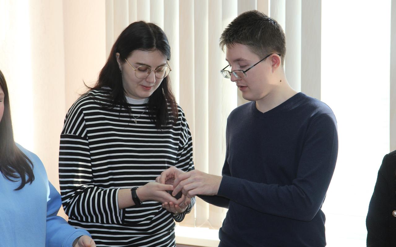 ФОТО к новости: Викинги, стрельцы, гусары: в НГПУ состоялась выставка военно-исторической миниатюры из коллекции выпускника ИИГСО