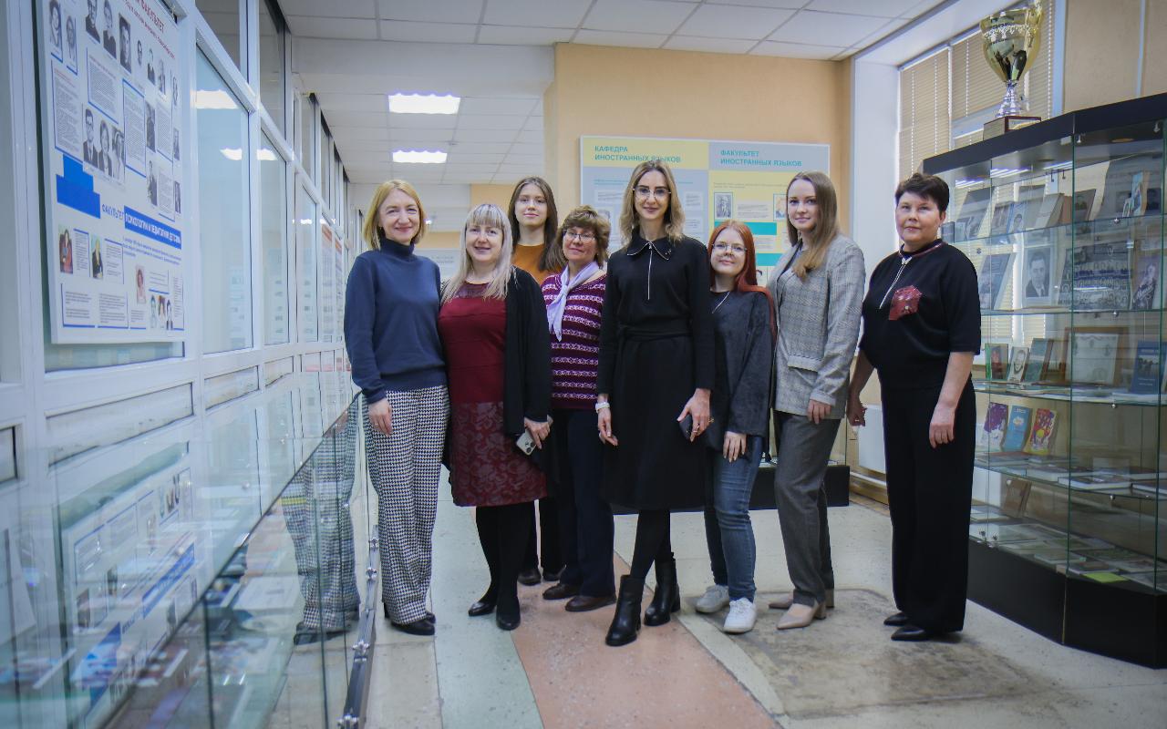 ФОТО к новости: В многопрофильном музее НГПУ открылась выставка «Все мы родом из детства»