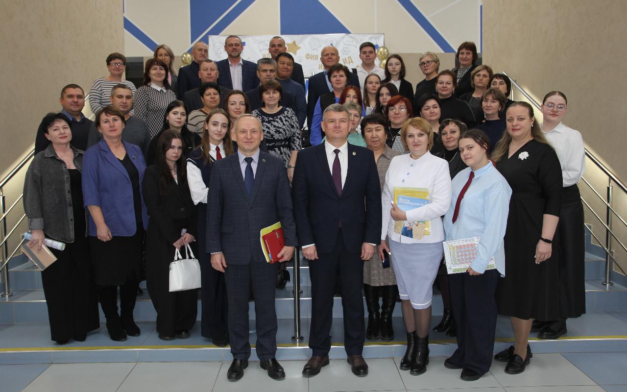 ФОТО к новости: Карасукский район ждёт молодых педагогов!