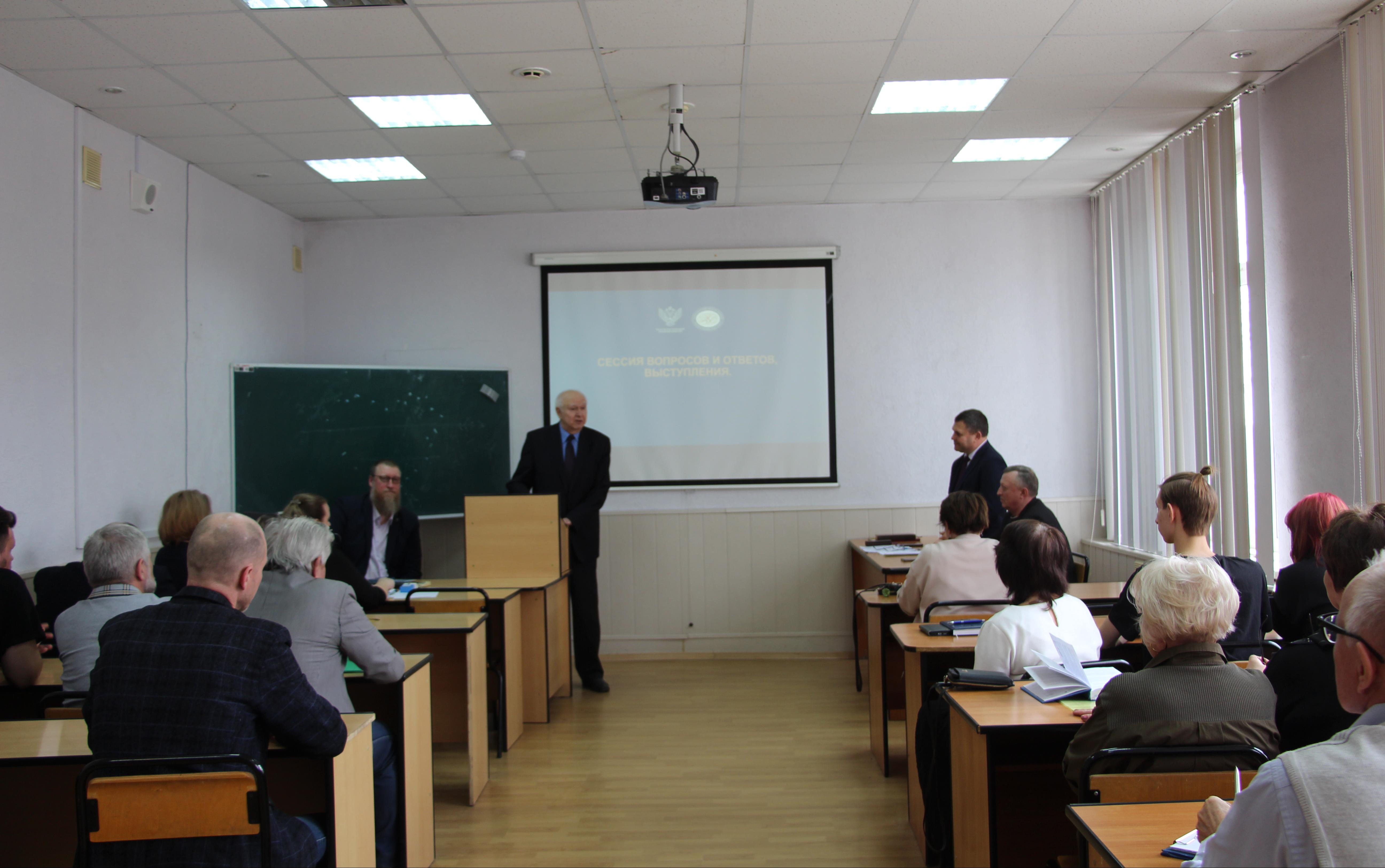 ФОТО к новости: ИФМИТО НГПУ: курс – на системность и синхронизацию с университетом